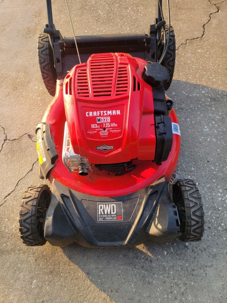 Craftsman M320 21-in. 163cc RWD Gas Self-Propelled Mower (M320)