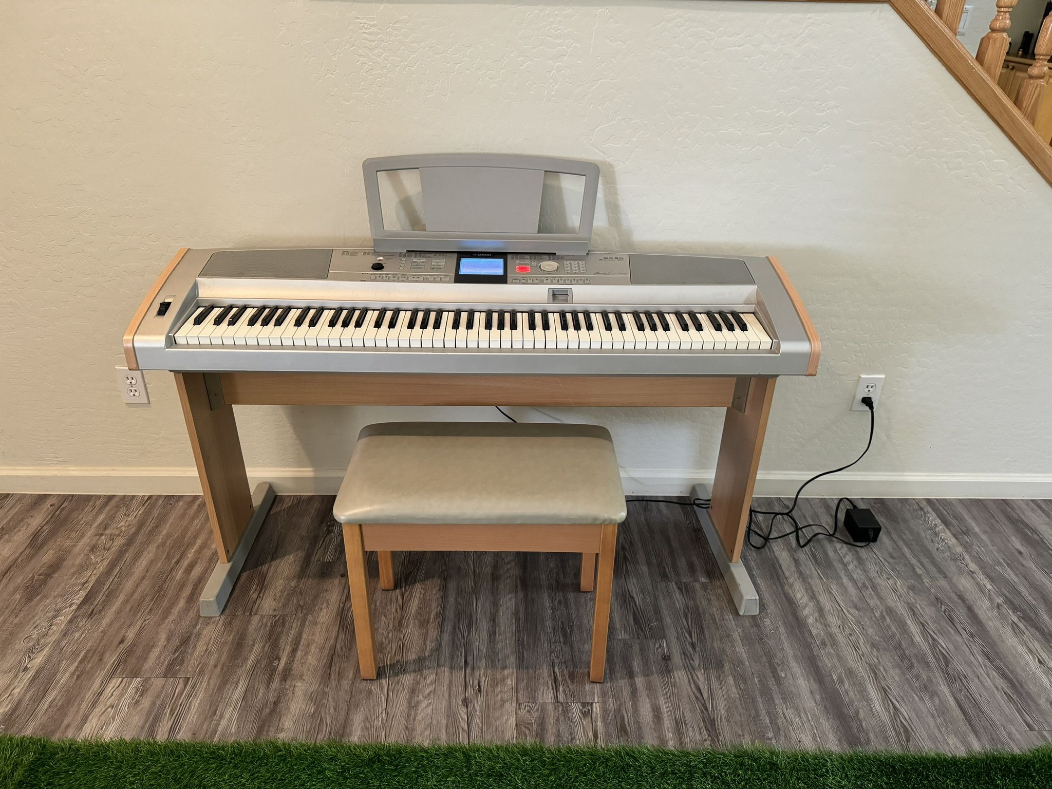 Yamaha Portable Grand DGX 505 Electric Keyboard