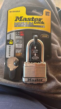 Master Lock Magnum
