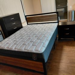 Brown Queen Bedroom Set 