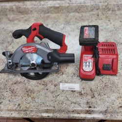 Milwaukee Like New Circular Saw Battery And Charger 