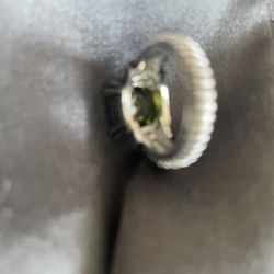 Peridot .925 Sterling Silver Ring 
