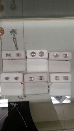 Silver genuine diamond Earings