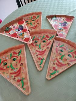 Hard Plastic Pizza Party Plates