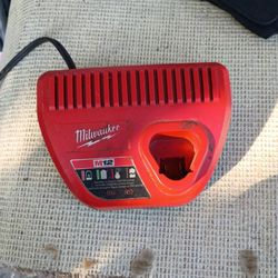 Milwaukee  Battery Charger 
