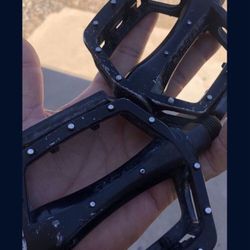 VP 565 PEDALS 9/16 DX Style 