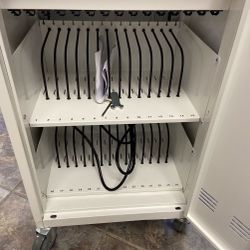 ARTMAN B30 Rolling Charging Cart for Laptops, Tablets, And Ipads (30 Devices) 11049709