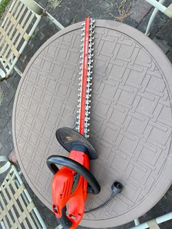 Black & Decker, 24” Electric Hedge Trimmer