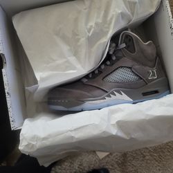 Wolf Grey retro 5