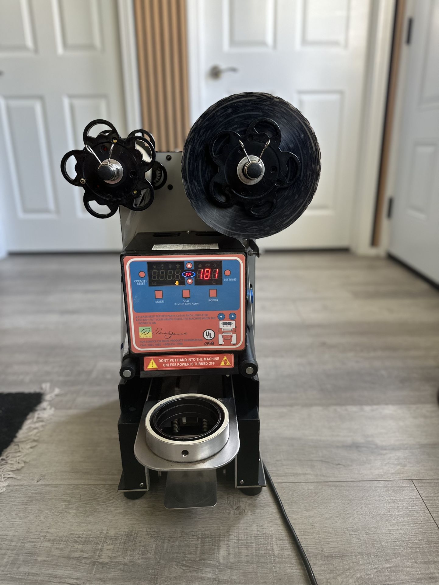 Karat Automatic Sealing Machine