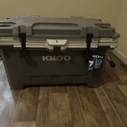 Igloo Ice Chest 70 Qt 