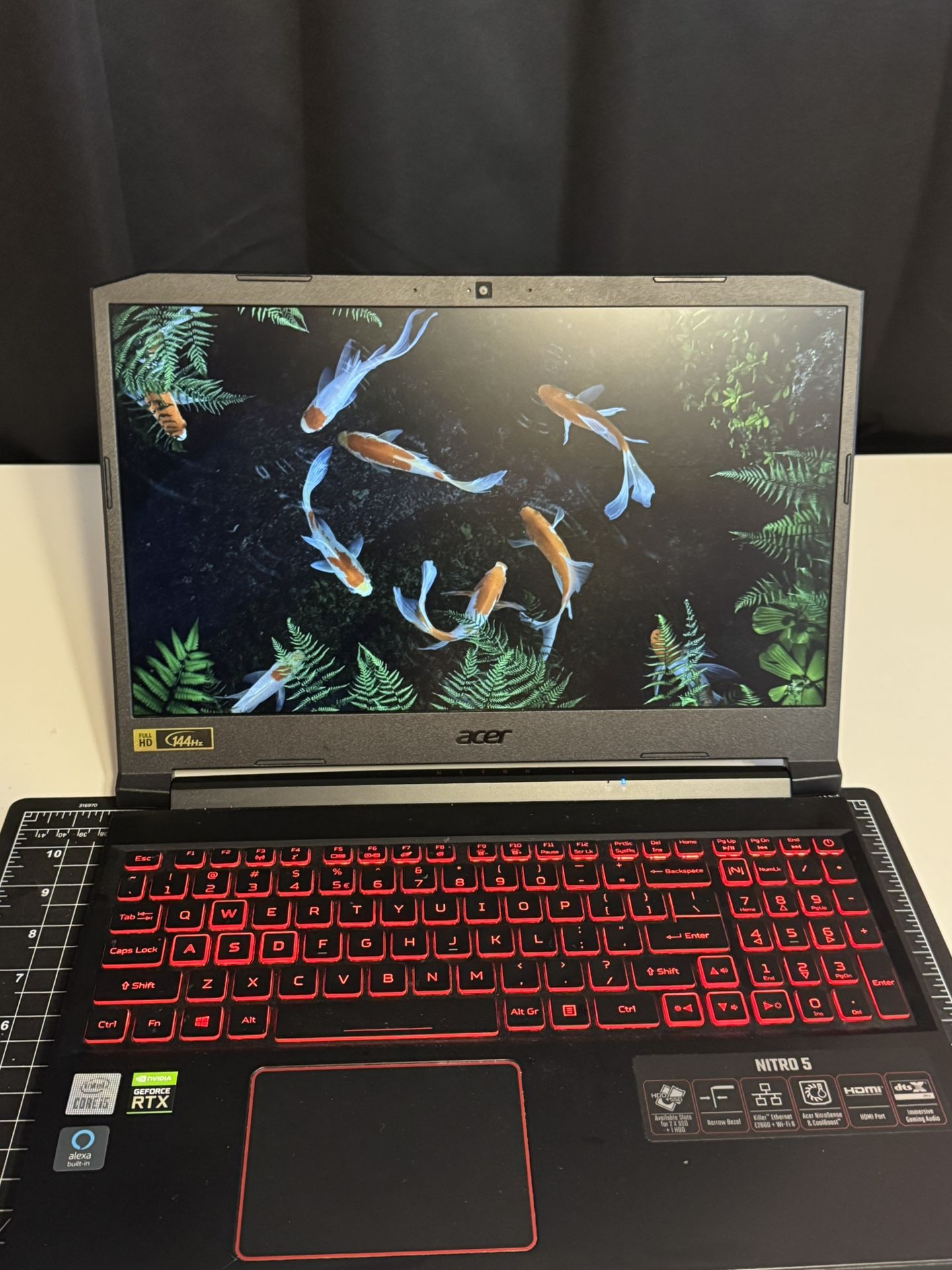 Acer Nitro 5 Gaming Laptop i5-10300H / RTX 3050 / 144Hz