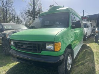 2004 Ford E-250