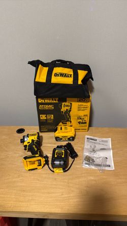DEWALT ATOMIC 20V MAX Lithium-Ion Cordless 1/4 in. Brushless Impact Driver Kit, 5 Ah Battery, Charger, and Bag