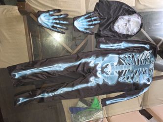 Skeleton costume like new
