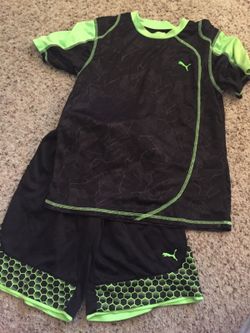 Puma Outfit Size Small 8 Like New