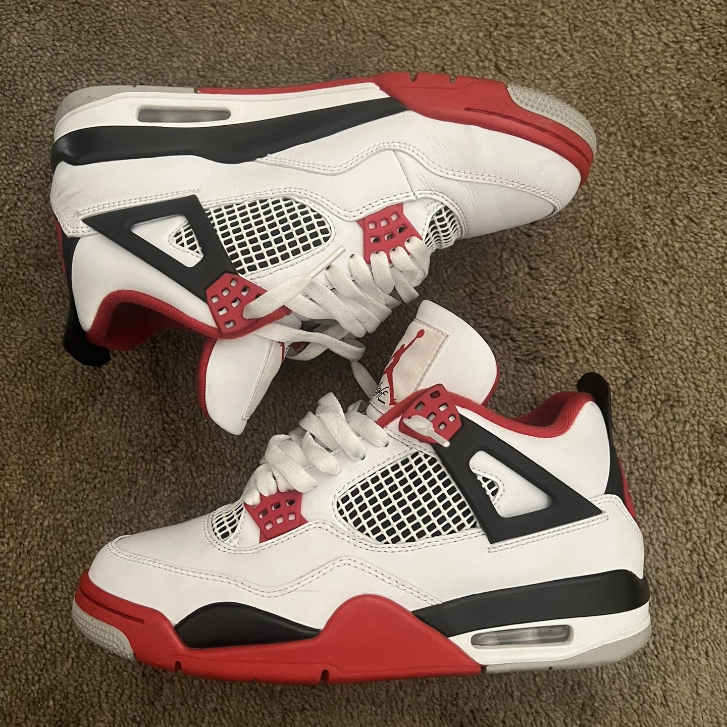 Jordan 4 