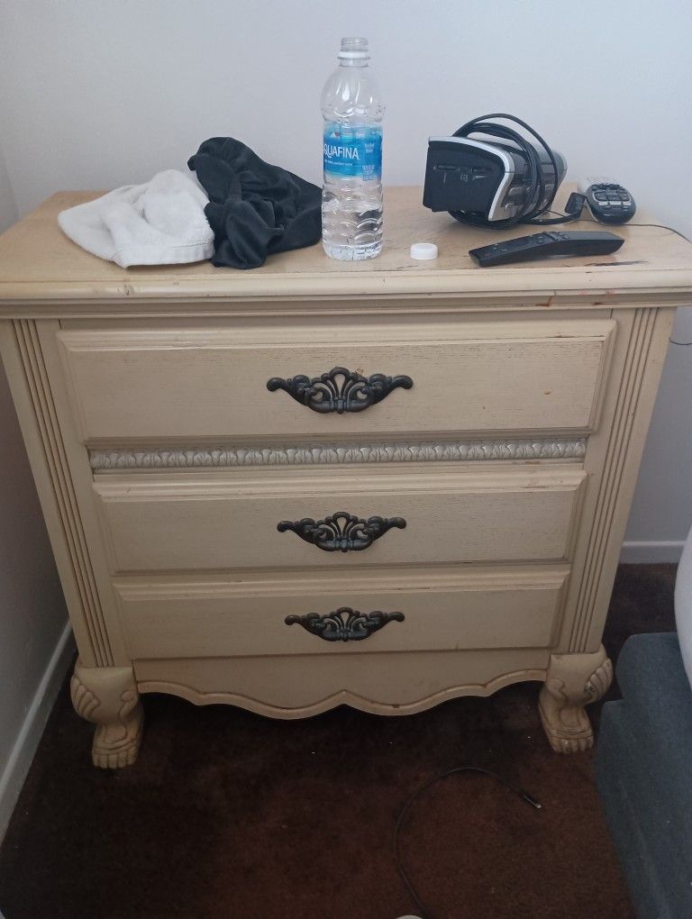 Bedroom Dresser Set