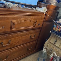 Wood Dresser