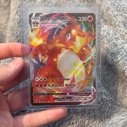 Charizard VMAX
