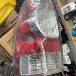 2005-2015 Tacoma Tail Light LED