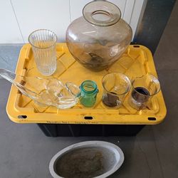 Diferents Pretty Glass Vases Type Flowers & More 