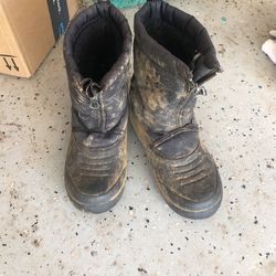 Thinsulate Snow Shoes Size 12