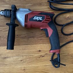 Skil 6335-01 7.0-Amps Corded 1/2-Inch Drill And Bag