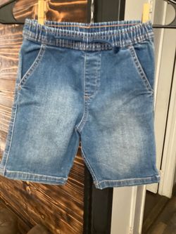 Boy’s Shorts Size 5