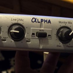 Lexicon Alpha Multi-Channel Desktop Recording Studio, 2x2x2 (2-input, 2-bus, 2-output)