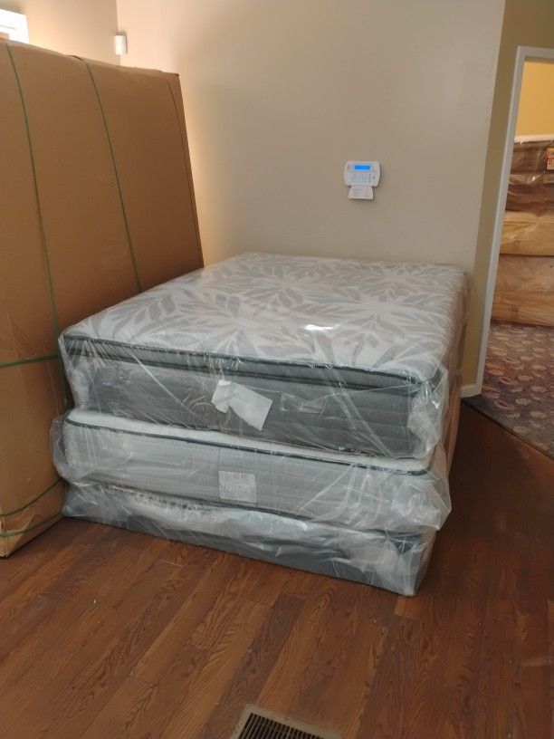 Queen Mattress With Box Spring. 