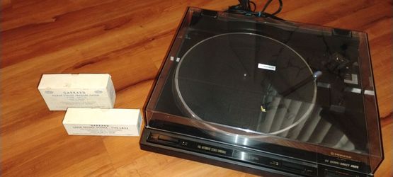 Pioneer PL-570 Full-Automatic Stereo Record Player