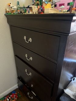 5 Drawer Dresser 