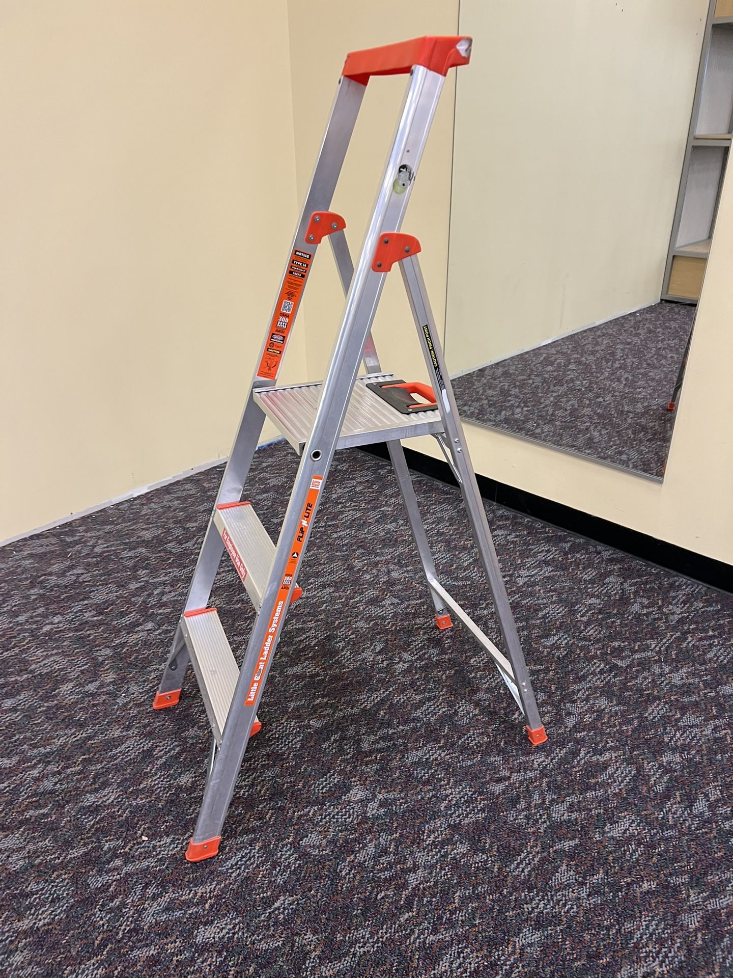 Ladder Flip-N-Lite