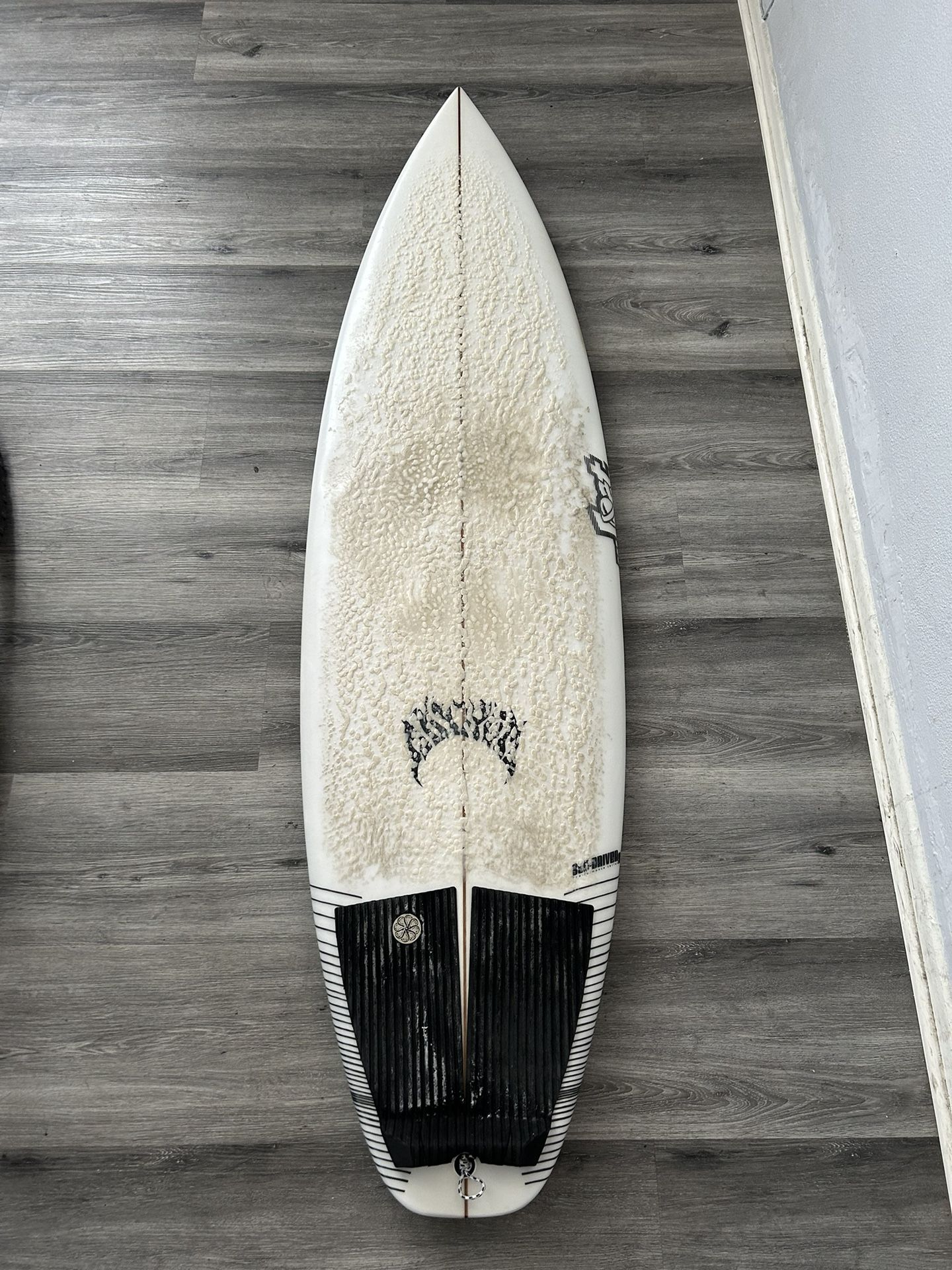 Surfboard 