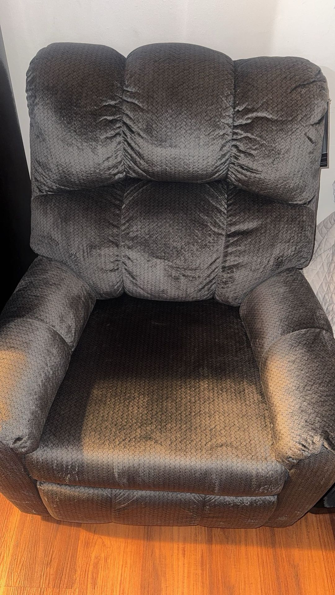 Lazy Boy New Recliner
