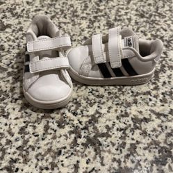 Adidas Toddler size 4