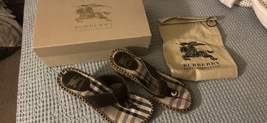Burberry Shoes 