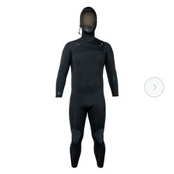 Xcel 5/4 Medium Hooded Wetsuit Brand New