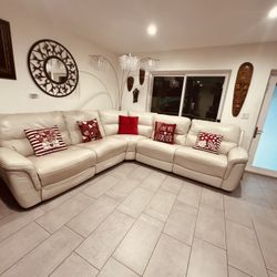 Sofa (sectional) 
