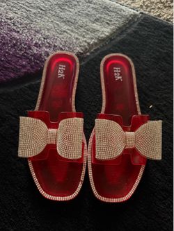 Women red slides