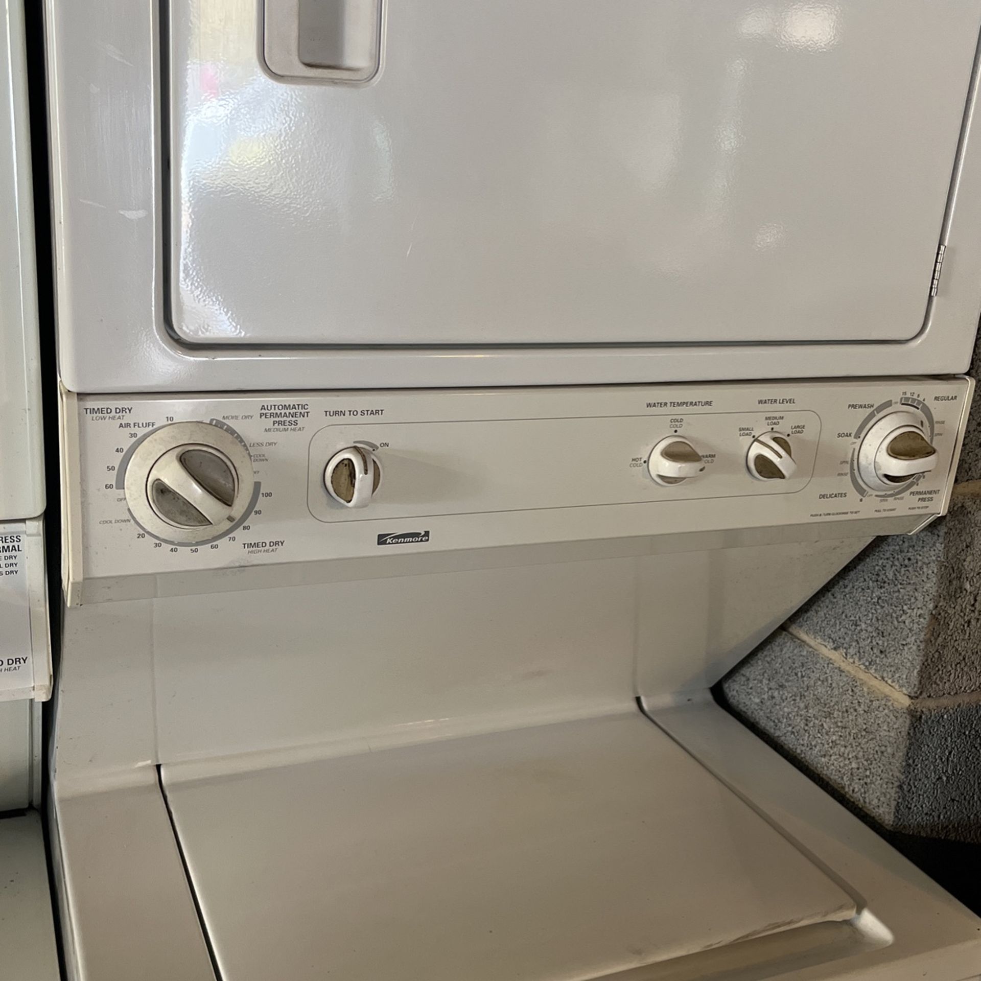 Stackable washer and dryer by Kenmore to 220