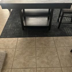Kitchen Table (PICK UP ONLY)
