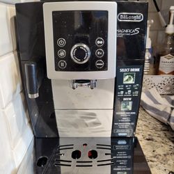 De'Longhi Espresso Machine 