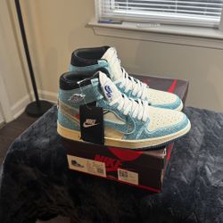 Custom Swarovski crystals Off-White Air Jordan 1 Retro High OG. “Carolina Blue" Size: 12us