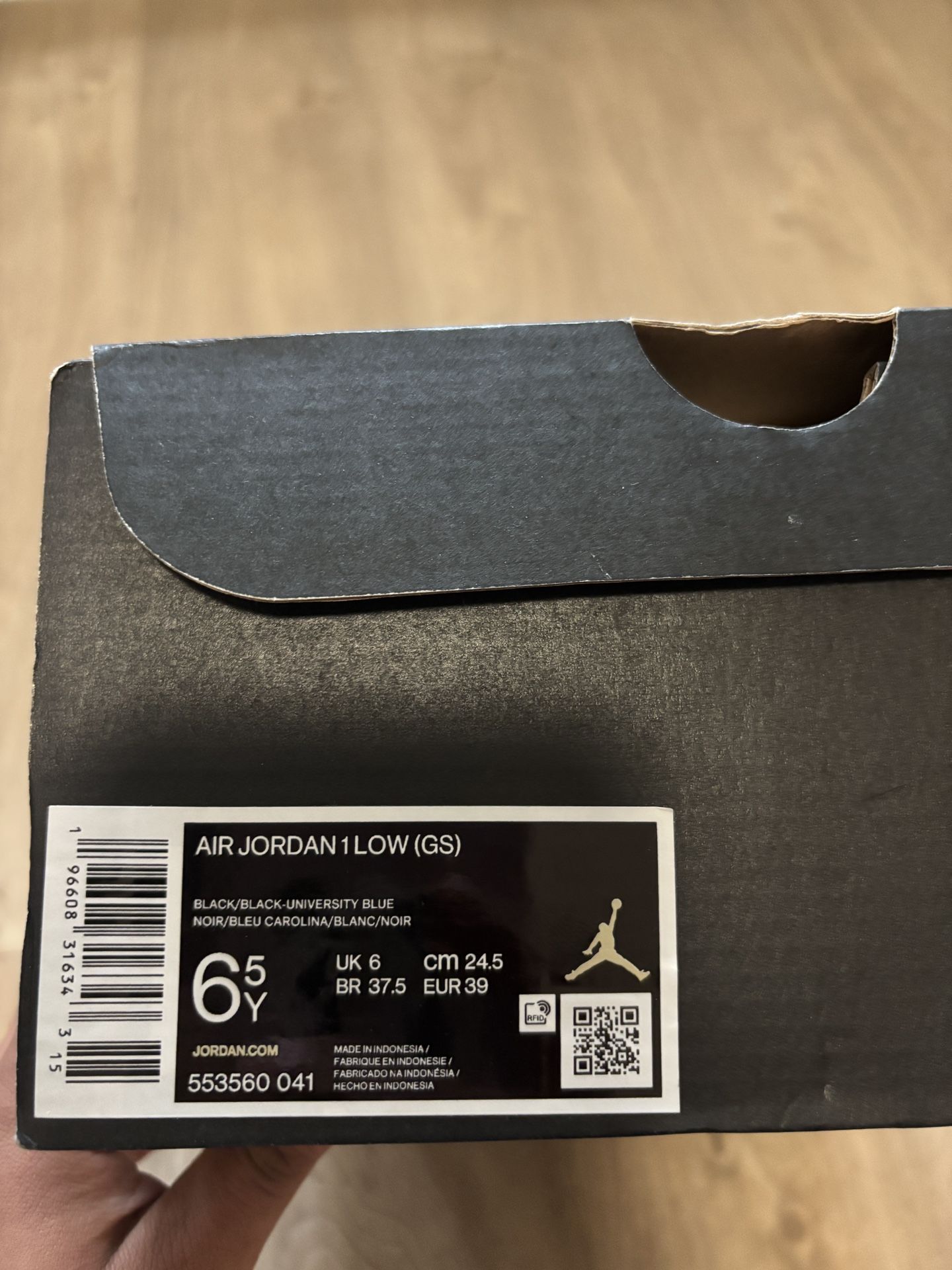 6.5Y AJ 1's Red&Black