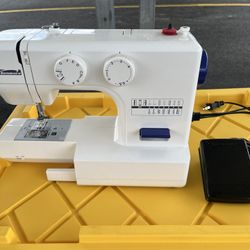 Kenmore 385 Sewing machine With pedal