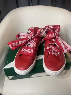Red Pumas