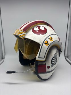Hasbro Star Wars The Black Series Luke Skywalker Battle Simulation Helmet