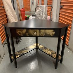 Corner Desk End Table (Black & Gold)
